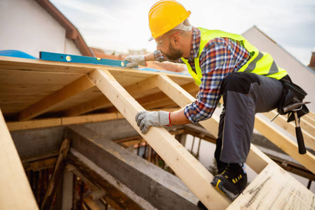 Best Flat Roof Repair Services  in Smithville, MO